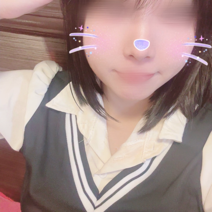 お久しぶりです☺️はにです🍯🐝࿆
出勤しました♡
今日からバイオレンスになりました💕