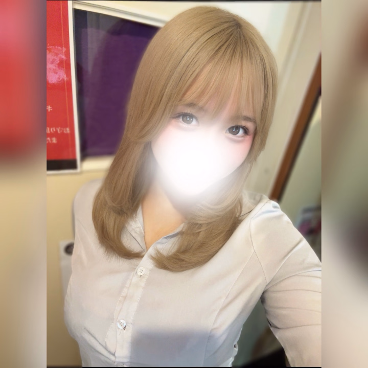 おはょ( ³ω³).｡o

ひなの‪⸜‪‪‪‪🐣⸝‬‪‪です♡♡

📍本日は3号館です📍

7:00〜24:00まで出勤してます☺️💗

今日は朝から夜までたっぷりいるので、
タイミング合うお兄さんいたら会いに来てほしいな🥺🤍

せっかくなら楽しい時間にしたいし、
「来てよかった」って思ってもらえるように頑張ります🫶✨

最近気になってくれてるお兄さんも、
久しぶりのお兄さんも大歓迎です💕

24時までいるので、
お仕事終わりでもぜひ☺️🤍

そして明日【6月21日】も
7:00〜24:00で出勤予定です💗

明日の事前予約もお待ちしてます🥰

今日も素敵な出会いがありますように🕊💕