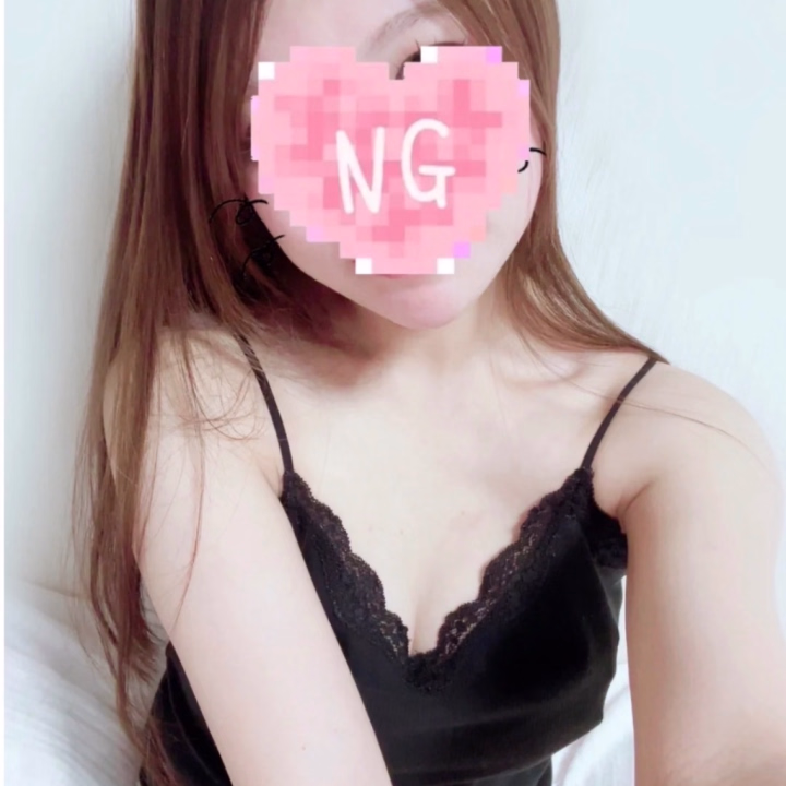 こんばんは🐰🤍
ゆりです🎀

明日は20:00〜24:00でいます🥺💞

最近なんか甘えたい気分すぎて、
いっぱいぎゅーってしたいなって思ってる🫶

優しくされるとすぐ懐いちゃうタイプなので、
いっぱい構ってくれるお兄さん好きです…🤍

まったりくっついたり、
いちゃいちゃしながら
一緒にゆるーく過ごしたいな☁️

明日会えたら嬉しいです🥺💞
待ってます🌙🎀