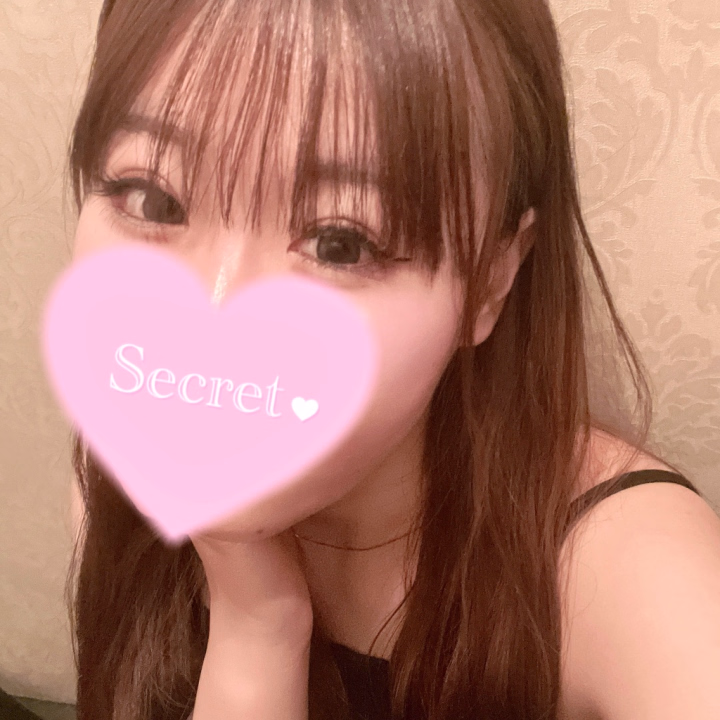 この後9時から13時まで出勤です🤍
短い時間ですが、ご予定会う方ご予約お待ちしてます☺️
今日も素敵な出会いがありますように✨