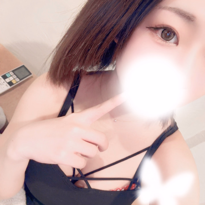 昨日ラストお誘いしてくれたお兄さん
ありがとうございました😊🙏

お仕事終わりに1時間掛けて会いに来てくれて
嬉しかったです🥰

疲れてて立たないかも💦って言ってたけど
元気モリモリで良かった🥹🫶🏻

いっぱい気持ち良くなってくれてありがとう😭