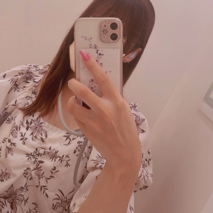 今日は遊んでくれてありがとう🫶

かわいいかわいいって褒めてくれて
とっても嬉しかった！

自称北⚪︎景子として
強く生きていこうと思う笑

お兄様はとても紳士的で
あんずのことを大切に扱ってくれて
幸せだった🫶

また仙台に来た時は遊ぼうね！

​​​​​​🍑あんず🍑