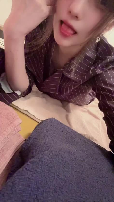 ねぇ、お兄様…🤭💗
ふゆにいっぱい甘やかされたい？♡

くっついて、見つめ合って、
ちょっぴり恥ずかしくなるくらい
ドキドキする時間を過ごそ？🫣💕

今日はふゆといちゃいちゃ気分になってくれたら嬉しいなっ♡

会いに来てくれるお兄様、
ご予約お待ちしてます💌💋
