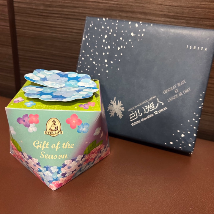 本日もありがとうございました🥰

23:30までたくさんのお誘いをいただけて
とっても幸せな1日でした❤️‍🔥

そして初めましてのお兄さんお二人から
差し入れまでいただいてしまいました😭✨
どちらも大好きなものだったので嬉しすぎる…！
ありがとうございます🙇‍♀️💕
美味しくいただきます🥹

明日から3連休なので
素敵なお誕生日を迎えられそうです🎂🫧

次回は6/10（水）16:00〜23:30で出勤します💖
お誕生日の後祝いも大歓迎なので
ぜひ会いに来てくれたら嬉しいです🥹🫶

また来週お会いしましょう😌✨

🖤たまき🖤