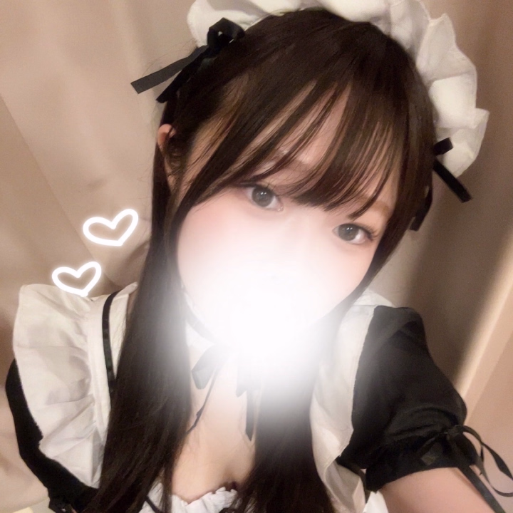 こんばんは、ななねです❕

報告というか何ていえばいいんだろ…笑

一旦！！
今回の出勤で当分の間お休みしようかなと思ってます🙂‍↕️🌱

辞めるわけではないので、また会えます🪴
年末とか？寒くなったらまた出勤するかもです💭
（もしかしたら…だけど笑）

28.29っていう微妙な日にちだけど🥲
たくさんの方にお会いできたら嬉しいです❣️✨

29日もしかしら出勤時間延ばす！⏰

お誘い待ってます😌🌱