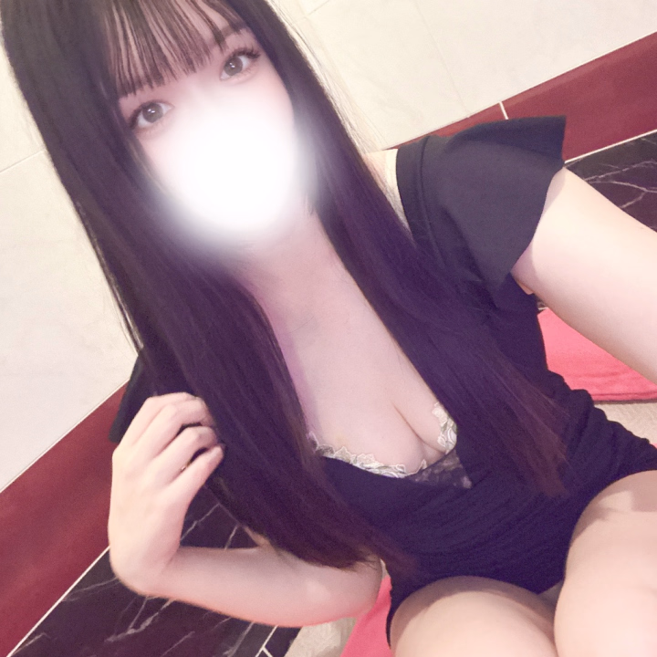 おはようございます！ゆうな出勤してるよ👶🏻💕


お出迎えの衣装を新調したから早くお兄さんにお披露目したいな〜〜ん😗😗🎶
何個かあるから見に来てね🥰



体調に気をつけて、
ゆうなも元気に待ってます👩🏻‍🦲✨