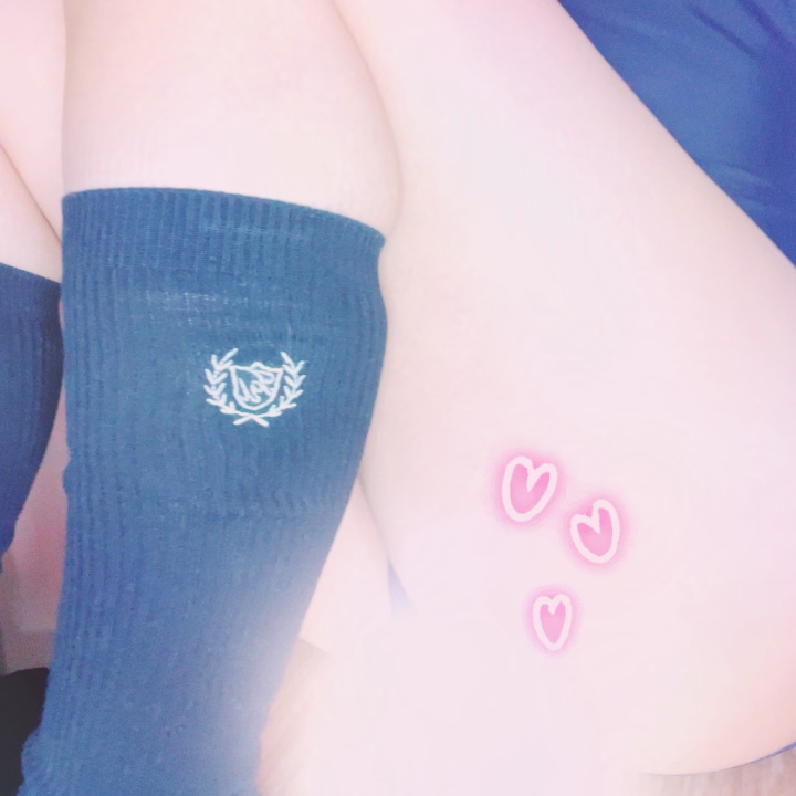17日お礼☆ケンケンさん☆
来てくれて
ありがとうございました💕
お礼遅くなってごめんなさい😭
HP見て気になった!
って言ってくれて嬉しかったです🥰
指名もしてくれてありがとう💕
一緒に気持ちよくなれて
いちゃいちゃできたのも
嬉しかったなー♡♡
ずっと優しくしてくれて
ありがとう💖️
またタイミング合う時
待ってますね✨️