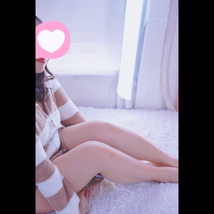 かなりお久しぶりです｡ﾟ(ﾟ´ω`ﾟ)ﾟ｡

あいこです！

インフルエンザになったり、花粉症がひどくなったり少しバタバタしてました😭

みなさま花粉症は大丈夫でしょうか？？

明日久々に出勤予定なので、癒されにきてください💞💞