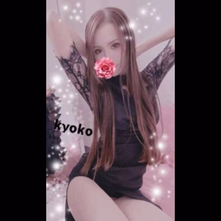谷町ゴールデンはお友達と来て遊びに来たら面白いよー💗
いつも複数人で遊びに来てくれて恭子を指名してくれて嬉しい☺
すっごい床もベットでもエロすぎてイキ果ててたね
💙詳しい内容は2人だけの秘密🤫だよ🤐