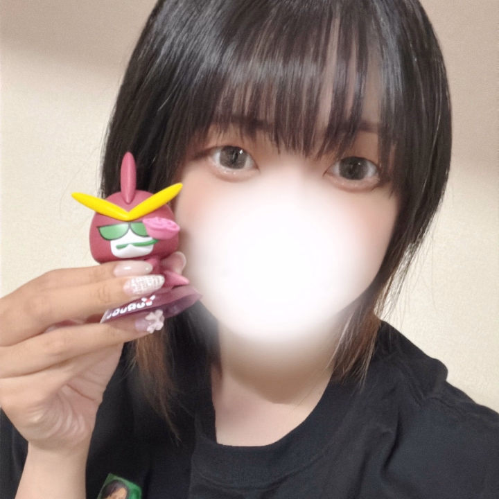 かすみです՞.  ̫.՞💭


おはようございます☀️


台風去ってから寒いのに
かすみは半袖1枚で出勤です👕


ただロンTを出すのが
めんどくさいだけなんだけどね＞ ̫＜.ᐟ.ᐟ


昨日は久しぶりに
ガンダムトークで盛り上がりすぎて
ガンダム見るしかない‼️ってなってる🥰


やはり私はSEEDが好きだけど
WもOOも08小隊も鉄血も好きだし…
オルタナティブは結構見てるから
宇宙世紀シリーズでも見よかな👀


ガンダムUC見た後にNTですかね⁉️


アニメたくさん見るぞー！！


今日含めてあと2日՞.  ̫.՞💭
よろしくお願いします👊🏻🩷



かすみ