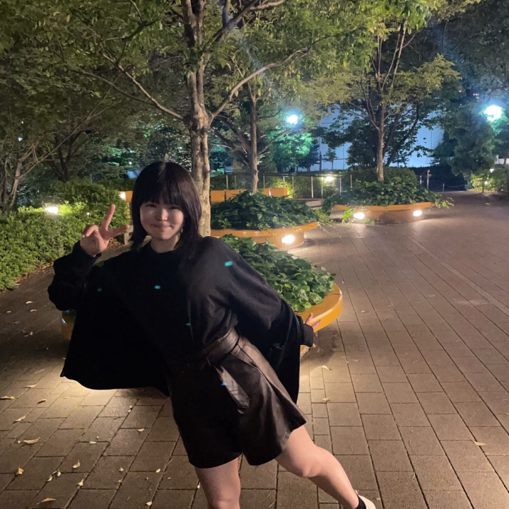 こんにちは☀️

今日もありがとうございます❤️
💟後、ひと枠💟
お待ちしてますo(^▽^)o


衣替えの時期。
あれ？って毎年なる😑笑笑

無いんです。
去年のお気に入りが…

なぜ、ですがね…

この写真の短パンが最近、行方不明です💦

短パンの数はとても少なく、貴重なアイテムだったので…とってもショック😨

シン◯レラみたいにネズミさんが持って行っているのでしょうか？🐀💨

ネズミさん。やめて😒

そんなわけ無いので探します🫡笑笑