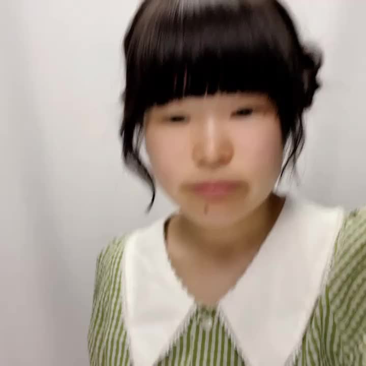 こんばんは🌙

浅草LIVEのお話が途中ですが
お宝映像です🪎✨

２０２４年６月１７日
覚えてますか？
１人でプリクラを撮りに行った動画

今とは雰囲気が、だいぶ違う🙄

こうみると、ちゃんと大人になりました✌️
まだまだ年確されますが…笑笑

でも、今みると
重めの前髪かわい🖤💕
次、切る時は重めにしようかなぁ🤔
迷います。


日付かわって明日9月11日
🌟７：００－１６：００🌟
少し成長したふぅがお待ちしてます😆