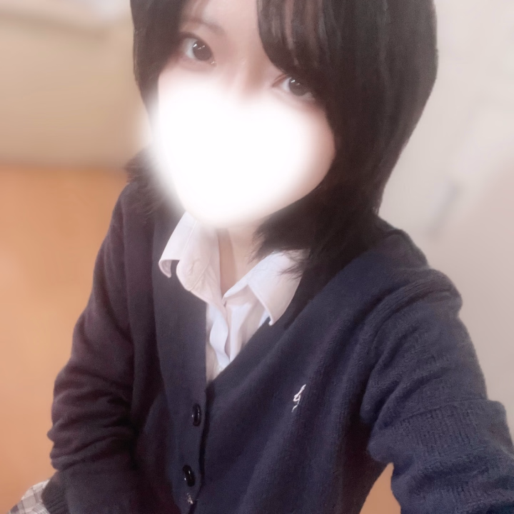 こんにちは☺️
今日は予定どおり出勤してます🩷
 

⏰ 9:00〜18:00
ただいま待機中です🩷
 

今日はなんだか、
静かに目が合ったり、
自然に距離が近づく時間を過ごしたい気分です…🫶
 

ぎゅってしたり、
耳元で囁いたり、
触れそうで触れない距離感も好き🤍
 

ゆっくりイチャイチャしたい人、
ドキドキしたい人、
タイミング合ったら会いに来てください☺️
 

今日は特に、
人肌が恋しいです…🩷