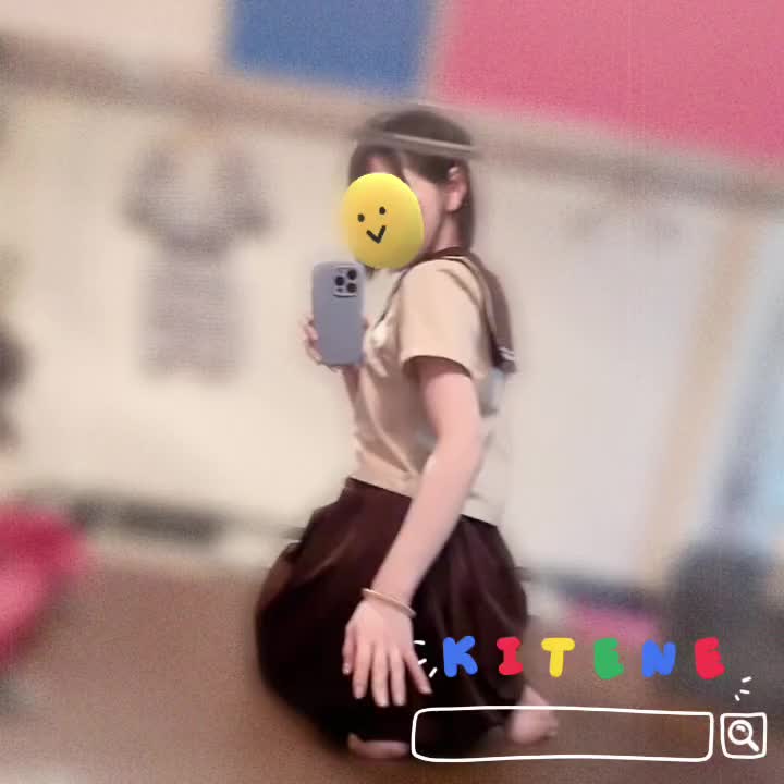 胸はないけど丸いお尻担当❣️

もっちり挟むよ🫡