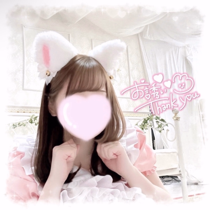 8/8 お礼💌仲良し様♡しんちゃんへ
しんちゃん♡
こんばんは🌃⋆☽·̩͙
お礼が遅くなってごめんね🙇🏻♂️
この間は今月2回目の
しんちゃんdayだったね💕
サプライズで予約してくれたの
びっくりしたし嬉しかった😭
逢いたくなったからって言ってくれて
暑い中いつも逢いに来てくれて
本当にありがとう♡泣
みんとが好きっていつも言葉や行動で
伝えてくれるの本当に嬉しい🥺
しんちゃんの嘘がないところ
私ほんとに好きなんよね
こんな私でもよかったら
ずっと好きでいてね 。꒰.ˆִっ. ɞ̴̶̷̥ᐡ꒱
しんちゃんと一緒にいられる時間を
これからも大切にしていきたいって
みんとは思ってます💕
また一緒にお部屋デートしようね⋆𝜗𝜚