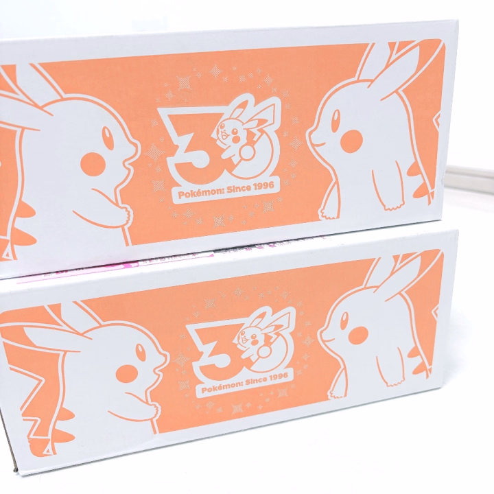 ポケセンから
荷物届いてた♡
ダンボールのピカチュウが可愛くて
捨てる時いつも申し訳ない気持ちになるよ🥹
欲しいぬいぐるみあるけど
オンラインはずっと完売してて⋯
ポケセンに直接行きたいけど
どこも遠くてなかなか行けず ;ㅅ;
もし行けたらお目当ての物以外も
爆買いしちゃいそう 🫶🏻´-