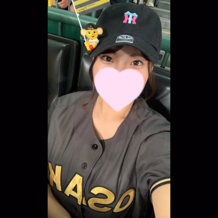 こんばんは🌛はなです🌸


今日出勤してます🫶🏻


ラストまでいます🥺🩵立て続けにお誘いありがとうございます🥺



最速でのご案内が、27時半頃になります🫶🏻


お誘いお待ちしております🥺



はな🌸