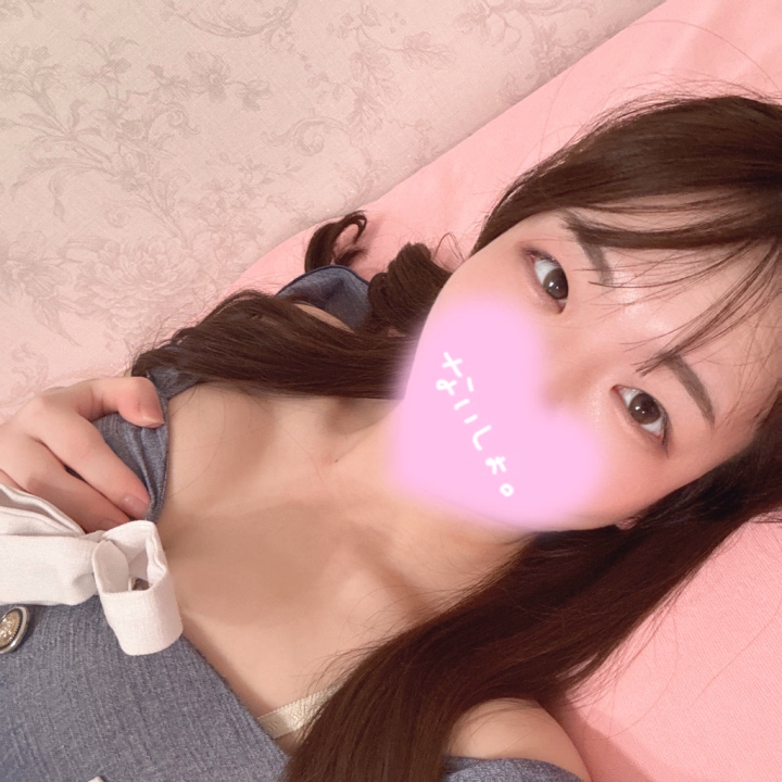 るみなです！

るみなのえ♡ちでみだれた姿は
会いに来てくれたお兄さんにしか
みせられない、、🫣

気になるお兄さんは
会いに来てね🫶
いっぱいえ♡ちなことしよ💋

るみな💫