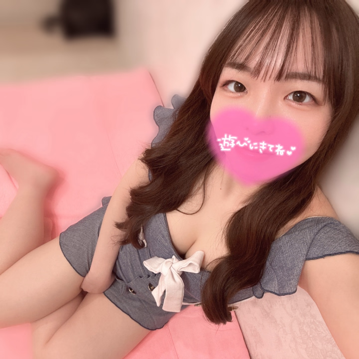 るみなです！

おはようございます☀️
8:00〜16:00でいます！

まだ空き枠あるので
お誘い待ってます🫶

お兄さんといっぱいえ♡ちなこと
したいなぁ、、、

昨日まで毎日イベント投稿の応援も
ありがとうございました🙇‍♀️🙇‍♀️

お兄さんの応援のおかげで
上位にランクインできた日もあったし
フォローしてくれるお兄さんもふえて
すっごくうれしかった🥹🥹

もっともっとるみの魅力が伝わるように
これからもがんばるね🫶

るみな💫