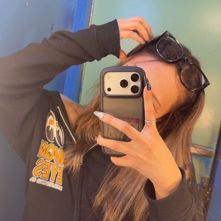 出勤してますよん…♡
今日ちょっと甘えたい気分なんだけど🥺
一緒に過ごそ？💓