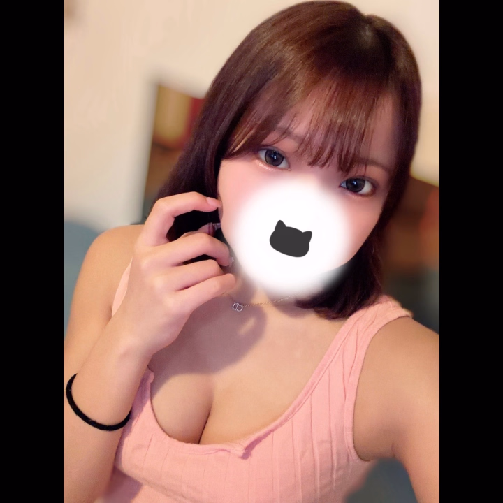 出勤しました!
パジャマ最終日です🔥
今日は華の金曜日‼️
1週間の仕事の疲れを
みうで癒されちゃおっ😘
お仕事終わりのお誘いたくさんお待ちしてます🌟
0:00までご予約受付ちゅー!😘