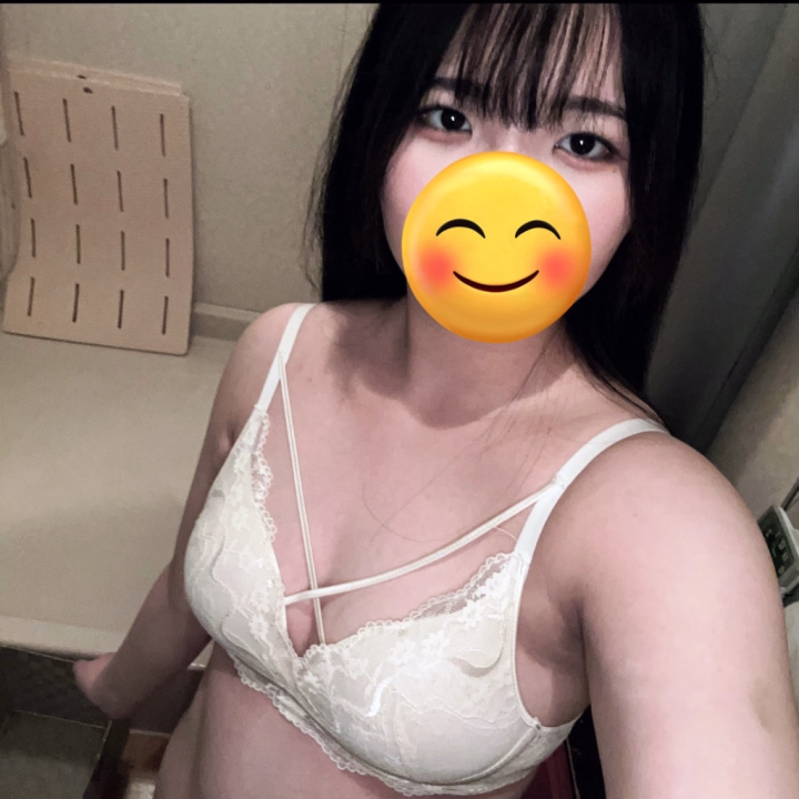 おはよー！みもだよ💕
今日もラストまでいるから遊びにきてね〜！