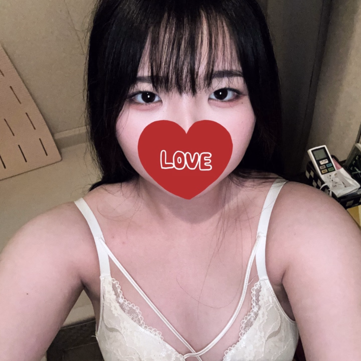 おはよー！みよです💕
乳首弱いお兄さんが多くてとても嬉しいです^_^
今日も楽しもー🌟