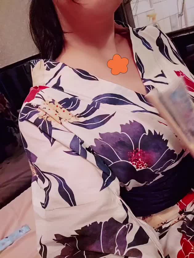 浴衣でお月見もいいよね

夜空を満喫した後は

そらを堪能して欲しいな❤︎

攻めたり攻められたり

どんな時間過ごせるんだろ…❤︎

〜そら〜