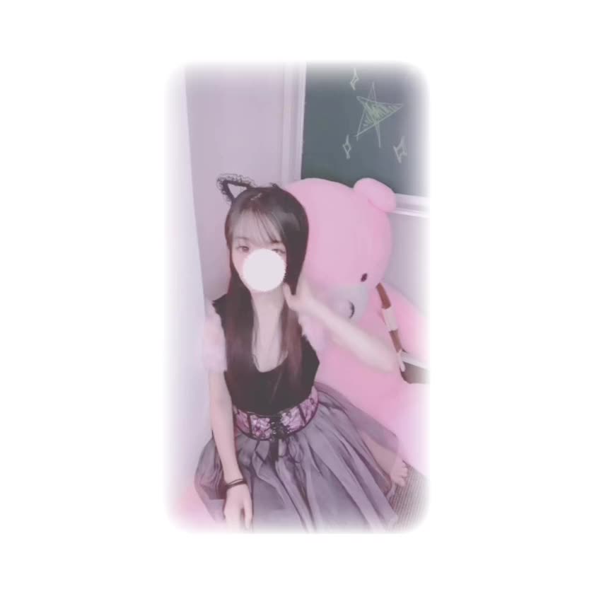 こんばんは🌛
        こはです🔥
        初出勤まで残り3日✨
       楽しみで楽しみでドキドキワクワク🥰
         今日はねこはのtiktokを少し公開|´-`)ﾁﾗｯ
    ちなみにtiktokでは「koha_00713」で検索して頂けたらこはのtiktokが見れちゃいます👶👶
是非フォローしてね💕︎



こは