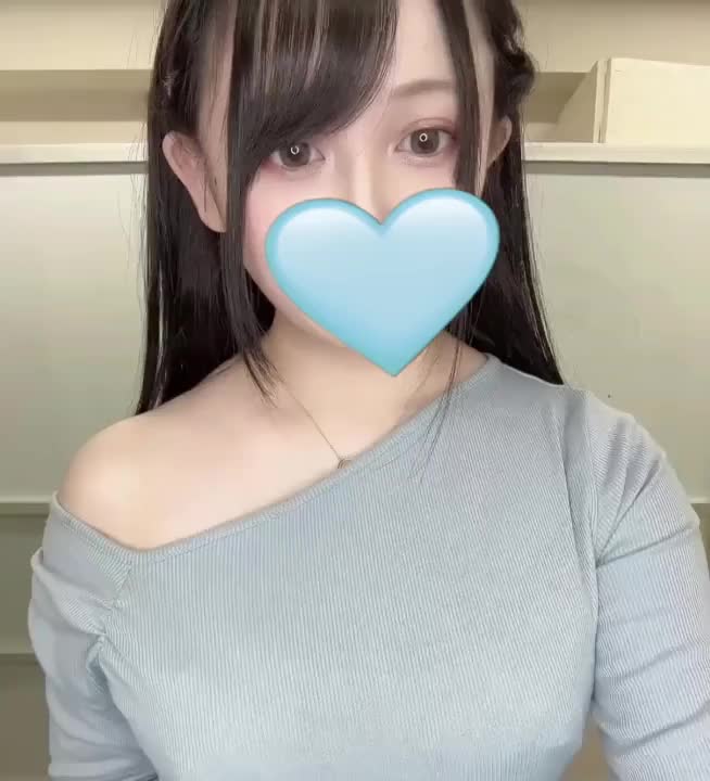 ばぶちゃんです♡♡
こんなにちゃんと動いてるのは初めてかな💭
実物見に行きたくなるよね💭
次の出勤は5月7日からだから、空いちゃうから明日までしかいないよー！