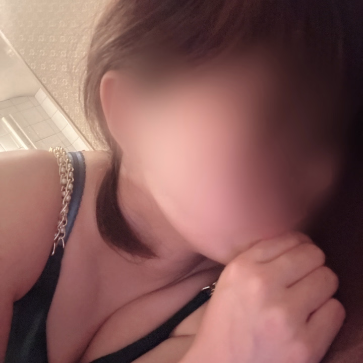 ありがとうございました❤️

ご写真しめいのお兄様へ、
今日はありがとうですです❤️

たくさんお話もできて///
たくさんキスも💋
エッチな事もいっぱいできて
良かったです❤️

また来てくださいね🎵


もみじ
