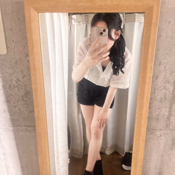 昨日はありがとうございました✨️

久しぶりの出勤だったのにも関わらず全ての時間の枠が埋まって凄く嬉しかったです🥹💖

1人1人と素敵な時間を過ごす事ができてとても幸せでいっぱいになりました！！

是非また会いに来てね🌟

次の出勤は23日の10時～24時です︎💕︎

来週は5日間連続で出勤するので是非なこに会いに来てください🙇‍♀️