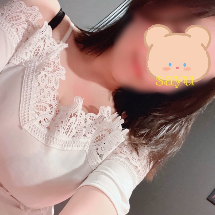 人生における全てのことは自分に責任があるって、さゆ最近めちゃ思う！
ネガティブな意味じゃなくて、ポジティブな意味！
さゆがこのおちごと選んだのも、こんなことしなければて後悔も、逆に困ってる人にこんなことしてあげられた！とか、そういうのもぜんぶ！
全部が自己責任で、いいことも悪いことも全て自分に返ってくりゅ
それが今回の人生じゃない場合もある

だから、悪いことしたのにあの人幸せそうに生きてるとかそゆのもね、絶対にその人は次の人生で自分で代償を払って、そして成長していく運命から逃れられないんだよ〜😸だから見守ってあげよう😺

人生は魂を磨く場所
今みんなが仕事、家庭、怖い親がいるとか、どんなに苦しい状況に置かれていたとしても、それは自分で「今回はこの環境で頑張ってみるか〜😺」て選んで生まれてきたの😸
だから絶対に克服できるよ😸
苦しみの中に、愛を見出すんだよ〜〜それがきっと成長なんだと思うに🐌
苦労と学びは一生続くし、それはとても幸せなこと😸

だから、さゆ最近苦しくない😸
まあ前からおちごとは無理しないスタイルだから苦しくないけどね〜〜わはは

以上、突然のさゆ語り終了