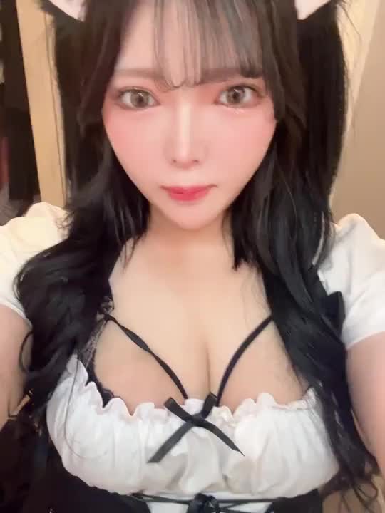 初めまして🤍ひびきです🤍

初めてなので1番お気に入りの私服のお写真🤍

エロしたいーー‼️

えちえち探検隊のひびきは探し求めて
本日から福島の王子様に会いに行っています💕

もーーうひさびさにえっちなんてするから
セカンドバージンかも///

奪ってたくさんめちゃくちゃにしてくれる
ひびきの王子様はどこかにゃ？🏩💕🤍

ムラムラしすぎて
すぐにかぶりつきたくなっちゃうかも🍌

あ、ちょっとエロがり過ぎました💦
自己紹介します‼️

ひびきといいます
20歳Hカップオトコの好きな体の発情BODY🤍

好きなopはおもちゃLOVEなので電マ
あと喉奥も実は性感帯なの…///
イラマチオだいすき❤️

AFは開発中だからひびきの王子様好みに
開発してくれたら嬉しいな？🥺

早くお迎えに来てね🤍！よろしくお願いします！