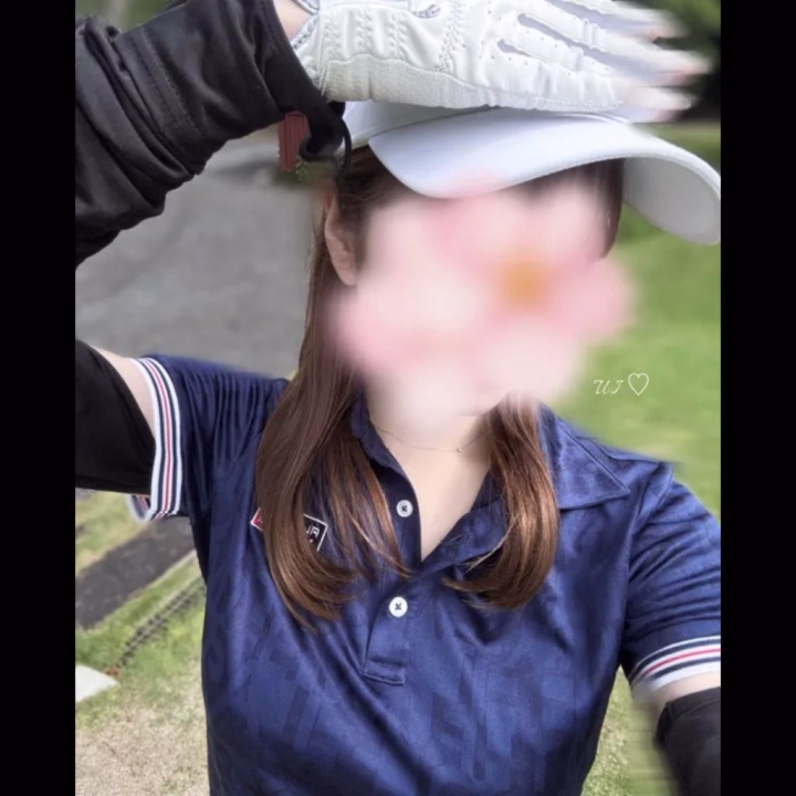 こんにちは！ういです♡


昨日は雨の中、
会いに来てくれた6名のお兄さん
ありがとうございました🥹‎🤍


今日は15時~22時までいます🪄
17時頃〜🈳、ラスト枠🈳です！


事前予約してくれた2名の本指名のお兄さん、ありがとう~（ > < ）💞


先日ゴルフに行ってきました⛳️
久々のラウンドでヘトヘトなったけど、
めっちゃ楽しかったなあ~！
思ったより涼しくて最高でした✨️✨️
まだまだ下手っぴなので、頑張ります笑


今日もラブコールお待ちしてます♡