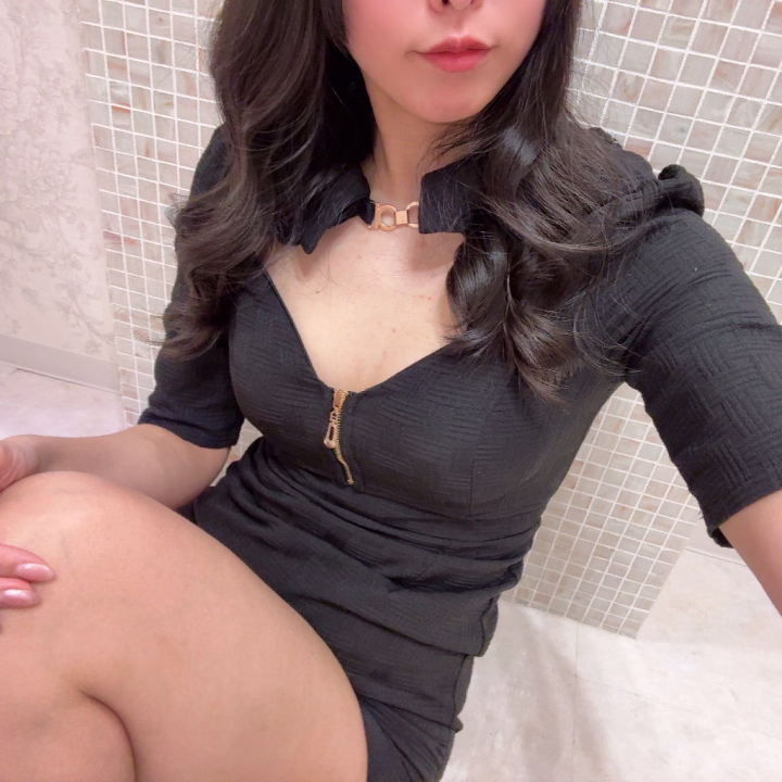 本日出勤してます💝
17時までよろしくお願いします！

本指名様朝から会いにきてくれて、
ありがとうございます😌

まだまだ寒い日が続いているので、
ぎゅっとくっついて温まりましょう💞
この後もお待ちしてます🎶

あさひ