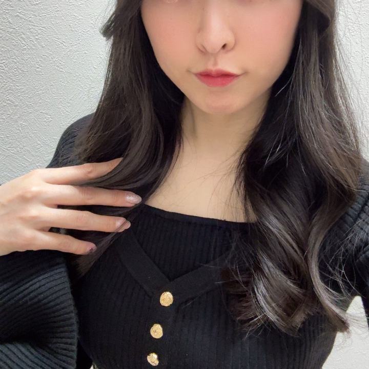 今日は珍しくお昼から出勤です🐶
あいにくのお天気ですが🥲

こんな日こそ楽しい時間を
過ごせたらいいなと…🌸

3月も最終日です！！
年度末スッキリして終わりませんか？

お問い合わせ、ご予約
お待ちしております😌

あさひ☀️
