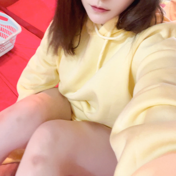 おはようございます🫶

今日は黄色いパーカー着てます(*^^*)

22時までお誘いお待ちしてます💓