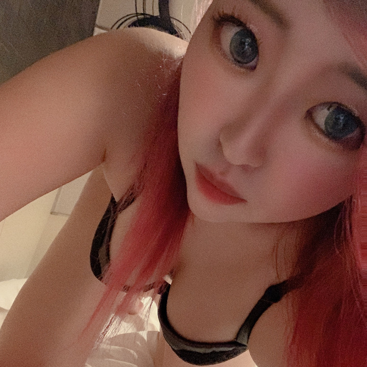 気持ちいことしたいなぁ❤
#顔だし#胸#巨乳