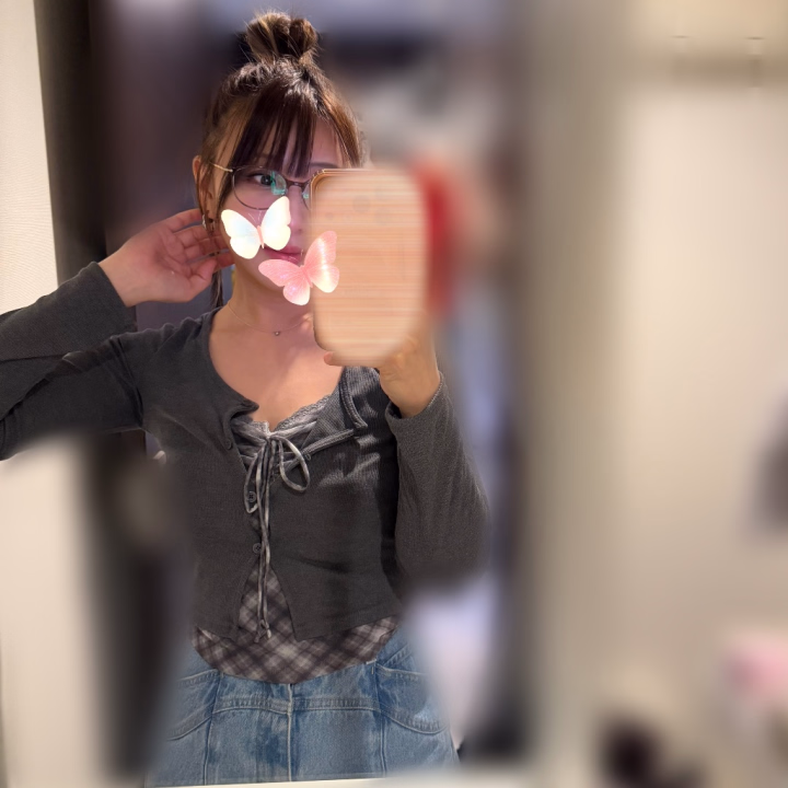 こんばんは！！

米子から帰ってきて
初の投稿になってしまいました💦

おサボりすみません( ; ; )

米子では2度目ましてのお兄さまが
たくさんいてくれて安心した遠征でした😌

ロングコースでたくさんありがとう⸜🌷︎⸝‍

差し入れも今回もたくさん頂いて
キャリーケースパンパンでした♡♡

また次回はいつになるか未定ですが
行く際はメッセージさせて下さい💌💭

ほんと、米子は良い町です(*^o^*)

前回も今回も、お仕事だけで行ったので
次行く時は観光、温泉満喫できたらいいな♨️

今は女の子休暇中です🎀

米子行く前も、行った時も
帰って来た時もメッセージありがとう😍

仲良しさん待っててくれてありがとう♡
復活したらたくさんたくさん
可愛がってね( ´,,•ω•,,`)♡

お団子できるまで髪伸びました🎀