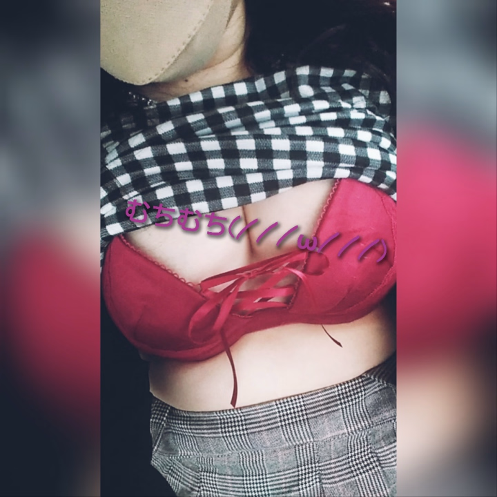 今日も元気に出勤中です(*´ｪ`*)

えっちなことしたくてむらむら待機中です🫣💓

好きなプレイは？？ってよく聞かれるのですが。。。

ペロペロされるのもするのも大好きです(*ﾉｪﾉ)ｷｬｰ💕

ペロペロされちゃうと気持ち良くてすぐイッちゃいます🫣❤️