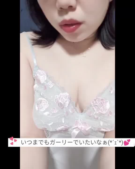 可愛いの大好きッ💕いつまでもガーリーでいたいです(*´ｪ`*)たくさん見てもらえたらとーっても喜びます🥺💓