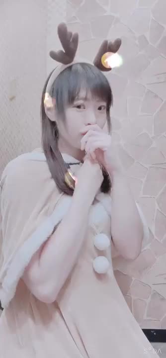今年はサンタさんの弟子？！
トナカイさんになってみました♡♡

沢山の幸せを運ぶぞー(*˘︶˘*).｡.:*♡
1人１回5回イイネ👍
お待ちしております♥️

そしてクリスマスプレゼントも待ってます🎁

本当に見てくれてありがとう😊
トナカイさんにぺろぺろ攻撃受けたい人は遊びに来てね♡♡