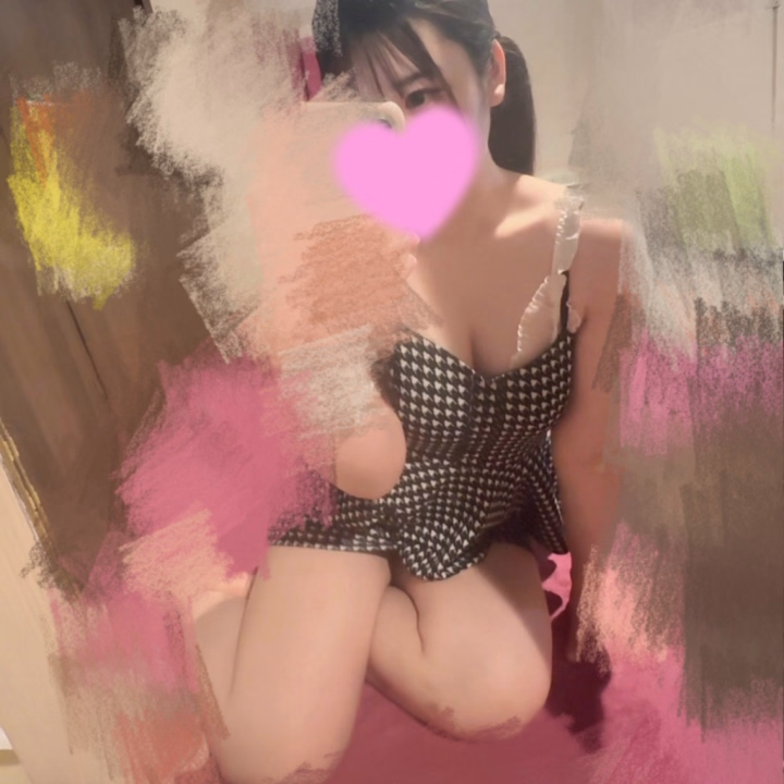 おはようございます☀️✨️

本日池袋7-15で出勤です🎀ᩚ🎀ᩚ

この間は急遽池袋出勤だったのに、一緒にいてくれたお兄様ありがとうございました🥰ᩚ🩷ྀི

急遽だったので👗レンタル🫣🫣
普段あんまり着ないノースリーブゆあい見れたお兄様はかなりレアだったかも…💕︎

しかも満枠ありがとうございました😭💓
見つけてくれて、会いに来てくれてほんとに嬉しかったよーっ❣️

今日は15時までなのでお時間合うお兄様ぜひっ💓