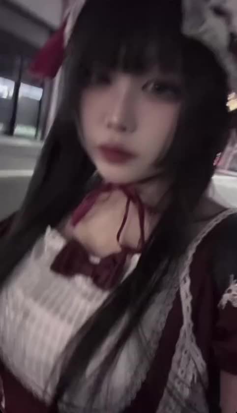 一瞬ベロってやります👅
ゴールデンウィークは毎日11:00~23:00出勤してます♥️