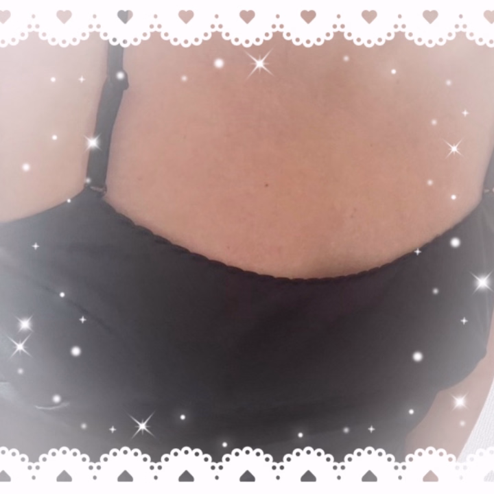 こんばんは〜
今夜は寒かったですね💦
昼間暖かったから
薄着で外出💨
夜が寒すぎて鼻水🤧止まらずー
風邪引きそうでした😱笑
皆さんは大丈夫でしたか？

来週からGWですね
れんも来週は出勤出来るかな🥰
もし逢えたら
一緒に気持ち良くなってね💜
Ｈな妄想膨らみ過ぎて…
ひとりでしたくなりそうデス🤫