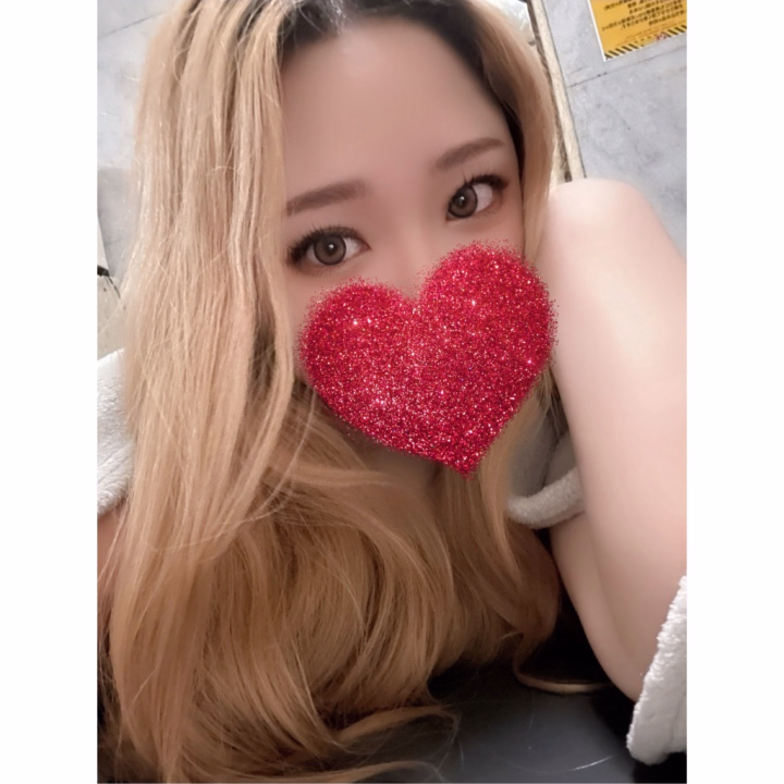 🫣💖 明日からのイベント、見逃し厳禁ですっ♡ 💖
・
・
・
おはようございます☀️

昨日もお誘いありがとうございましたっ♡
仲良し様にも会えて、とっても嬉しかったよ⸜🙌🏻⸝💕

楽しい時間を一緒に過ごしてくれてありがとう🥰

さてっ♡

今日も予定通り
16時～24時まで出勤です✨

既にご予約くださっているお兄様、
本当にありがとう☺️🤍

お会いできるのを楽しみにしてますꉂ🤭

そしてそして…♡

明日からイベントスタートです🍀✨

内容は詳しく言えないんだけど…

ちょっぴり刺激的で、かなり特別🫣💕

写メ日記にも載せられないくらいなので、
気になるお兄様は実際に見に来るのが一番かも🤭💓

期間は
15日〜18日まで✨

この機会を逃しちゃうのはもったいないかも…？🥺💕

今日もたくさんのお誘い待ってます♡

お兄様にとって素敵な1日になりますように☀️✨