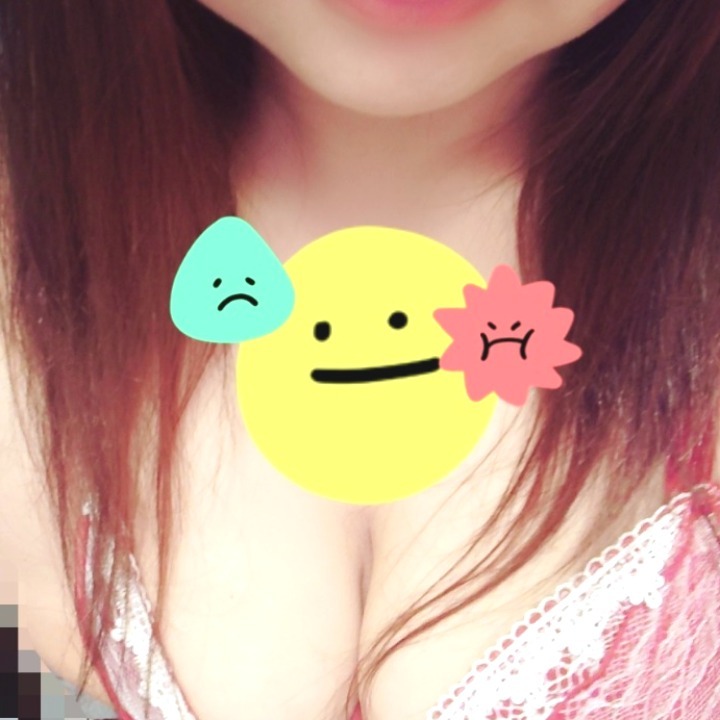 もうすぐ出勤ですよ〜☆

本日もよろしくお願いします٩( 'ω' )و 

辞めちゃう日まであと少しだぁ(´・×・｀)💦

寂しいな…；；；；