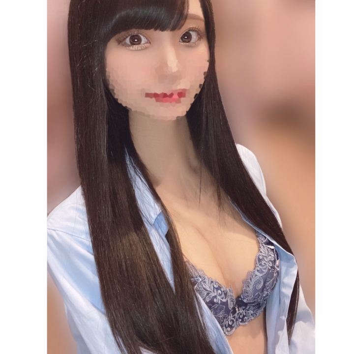 こんにちは🌼
 
 
お久しぶりです！かのです！
すっかり日中は暑くなってきてしまって
半袖デビューしているお兄さんも
いらっしゃるのでしょうか？💭
 
私はまだ長袖で耐えてます😂
とは言ってもあんまり
お昼に外で動き回る日が無いからですが😂
 
もう夏がそこまで来てて
ちょっと憂鬱です🥲
 
 
前置きが長くなりましたが…
次回の出勤が決まりましたので
おしらせです📣
 
 
 
6/19(金) 12時~24時
6/20(土) 12時~24時
6/21(日) 12時~24時
6/22(月) 12時~24時
6/23(火) 12時~18時
 
 
 
来月も5日間います🙋‍♀️
そしてドリームのコース時間及び料金が
大きく変更になっております💦😭
詳しくはHPもしくは
私に直接
お問い合わせ頂けたらと思います🙇‍♀️🙇‍♀️
 
お手数お掛け致しますが
よろしくお願い致します🙇‍♀️🙇‍♀️🙇‍♀️
 
 
皆様とまたお会いできたら嬉しいな💗
では来月にっ👋🏻︎︎
 
 
 
 
メッセージからもご予約出来ますので良かったら💌