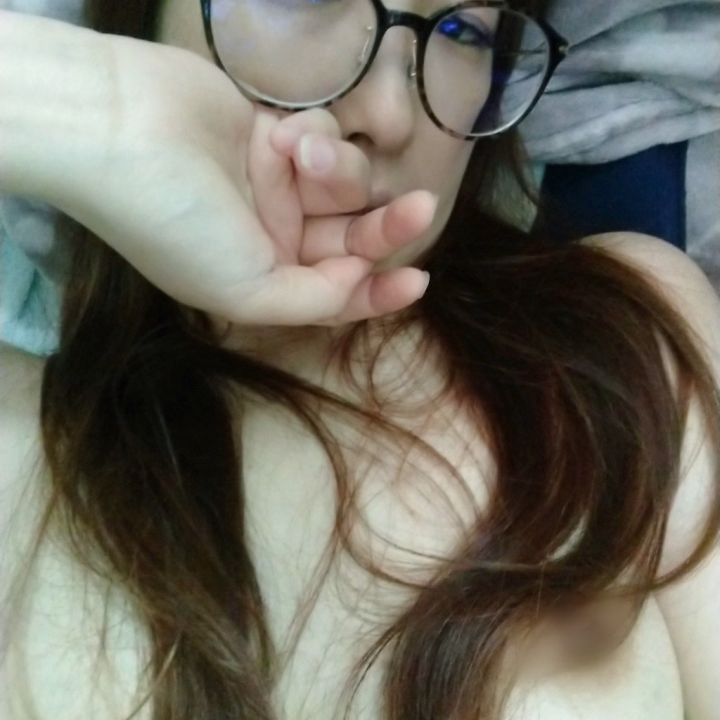 おはようございます🤓

最近あんまり眠れない🙄
寝れてなくはないと思うん
やけど…ふと目が覚めて足
動かすと猫に噛まれるの
繰り返しww
どうしたら睡眠の質がアゲ
られるのかな🙄🙄🙄🙄

むにむにこなん